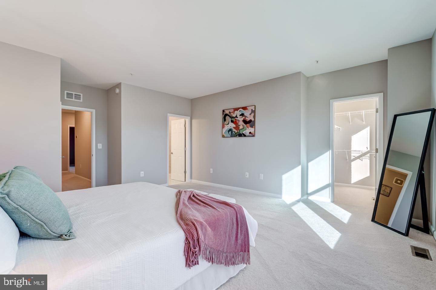 ONE LOUDOUN - Residential Lease