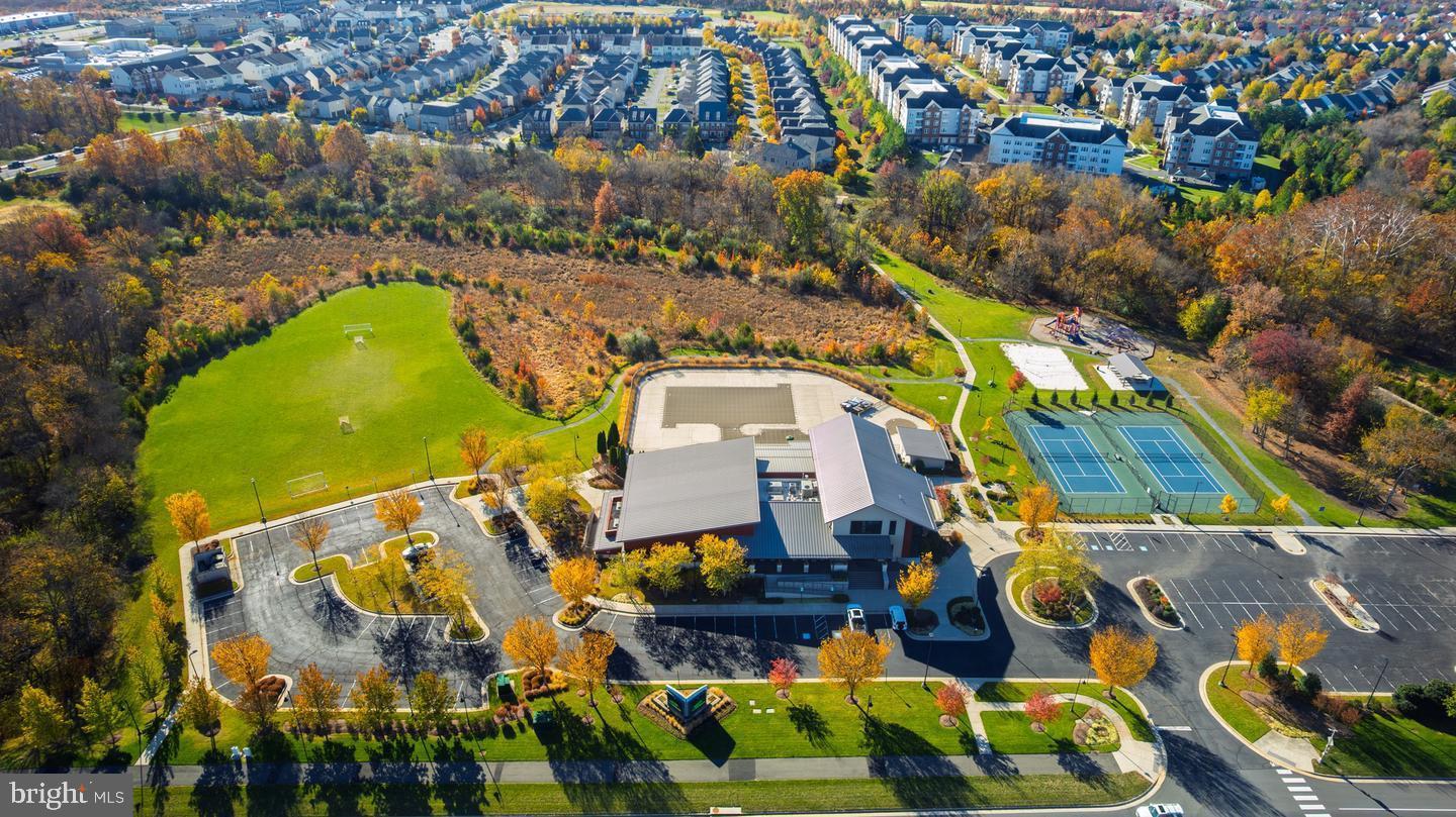 ONE LOUDOUN - Residential Lease