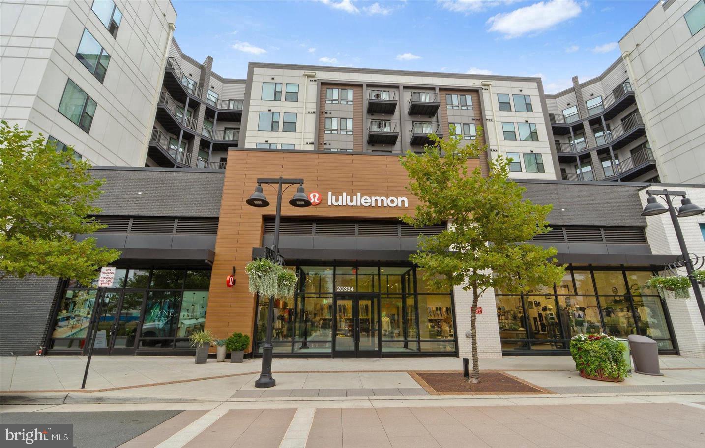 ONE LOUDOUN - Residential Lease