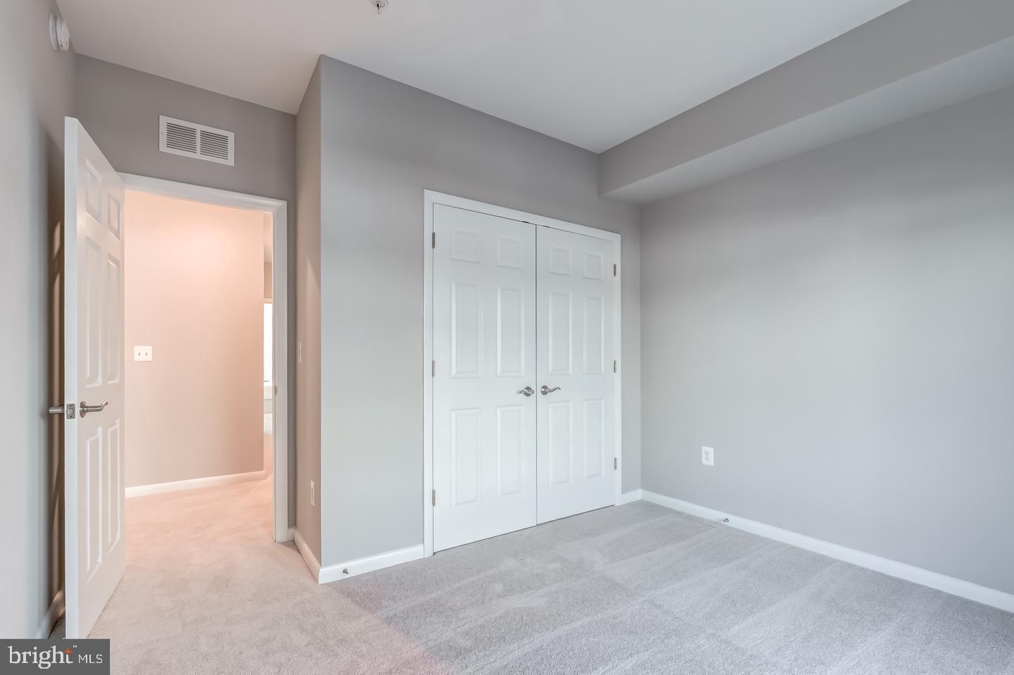 ONE LOUDOUN - Residential Lease