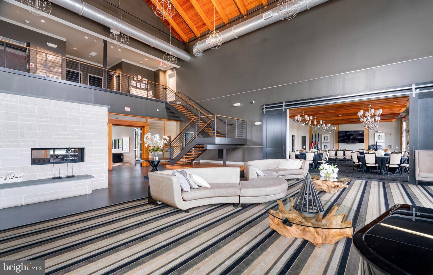 ONE LOUDOUN - Residential Lease