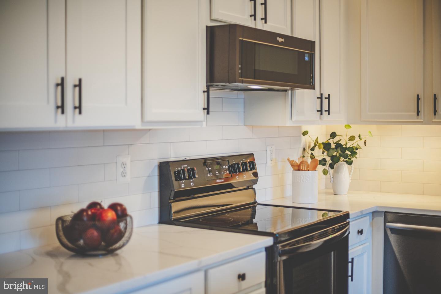 ONE LOUDOUN - Residential Lease