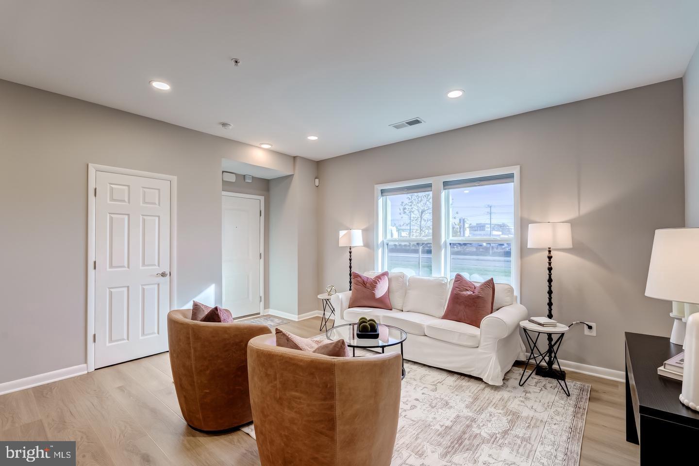 ONE LOUDOUN - Residential Lease