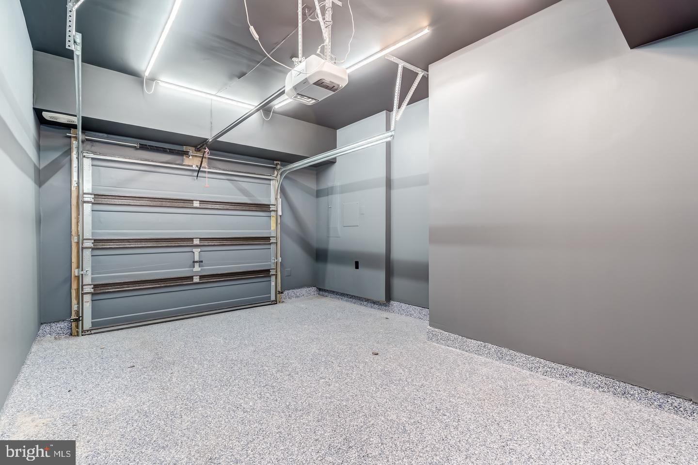 ONE LOUDOUN - Residential Lease