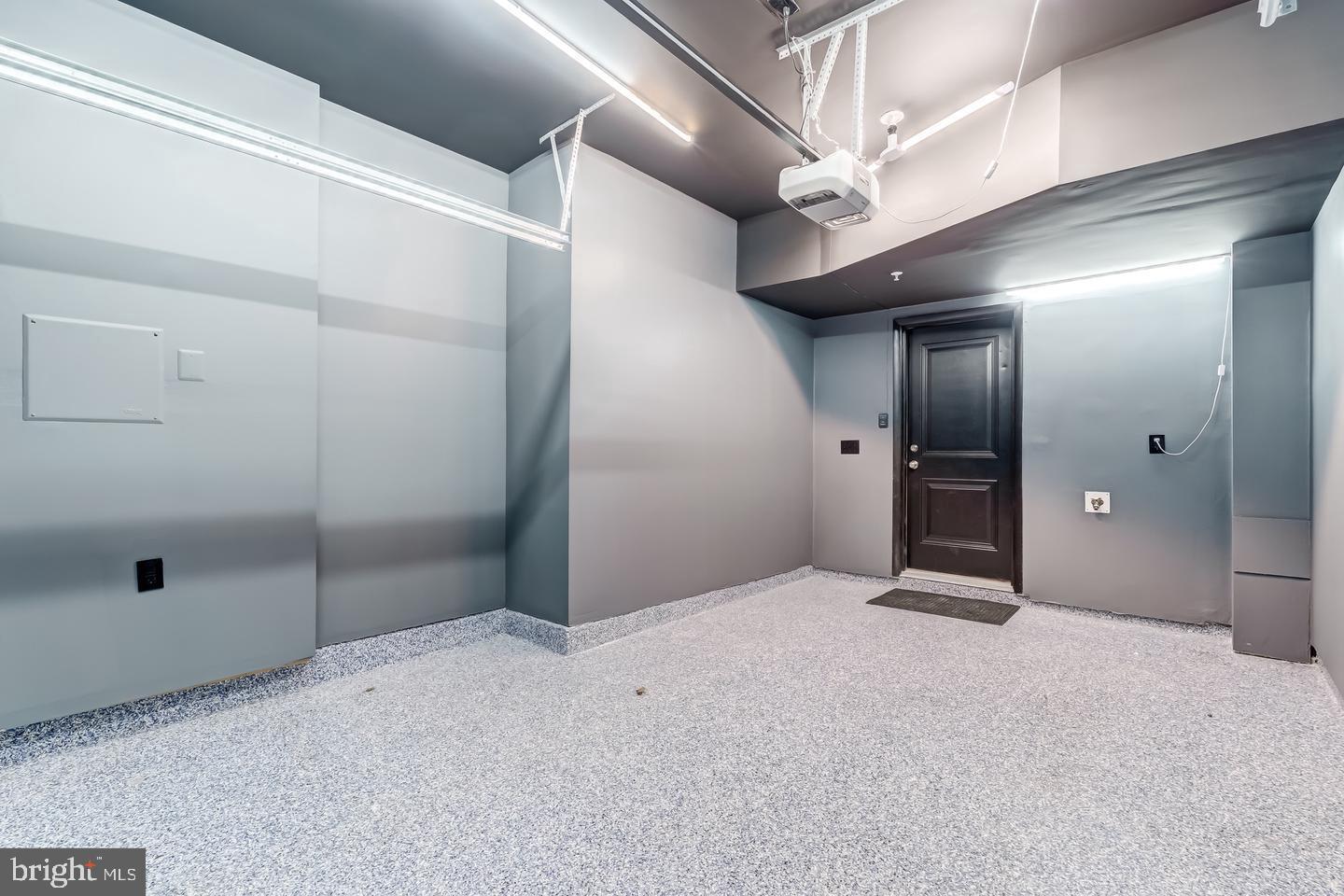 ONE LOUDOUN - Residential Lease