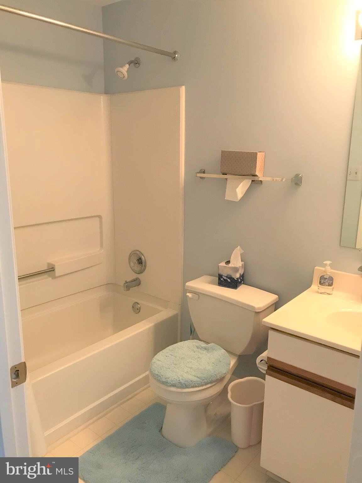 CROMWELL FOUNTAIN - Residential Lease