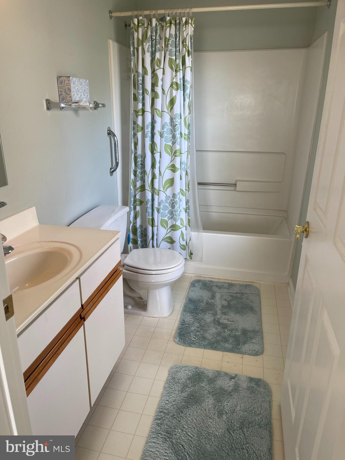 CROMWELL FOUNTAIN - Residential Lease