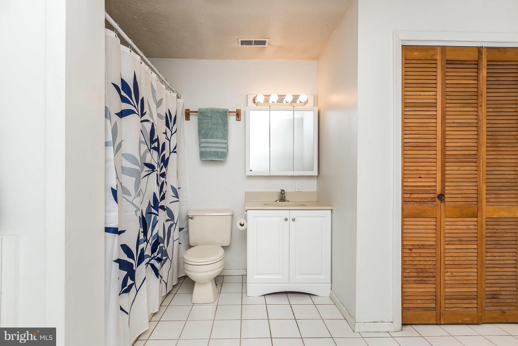 FEDERAL HILL HISTORIC DISTRICT - Residential Lease