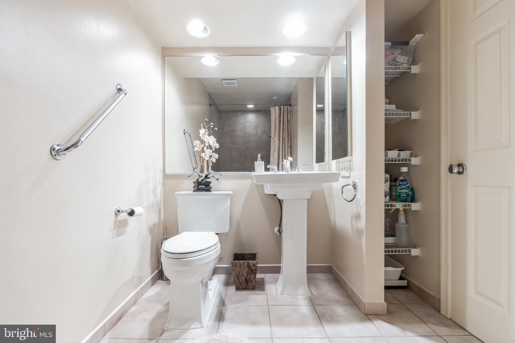 VALLEY MEADE - Residential