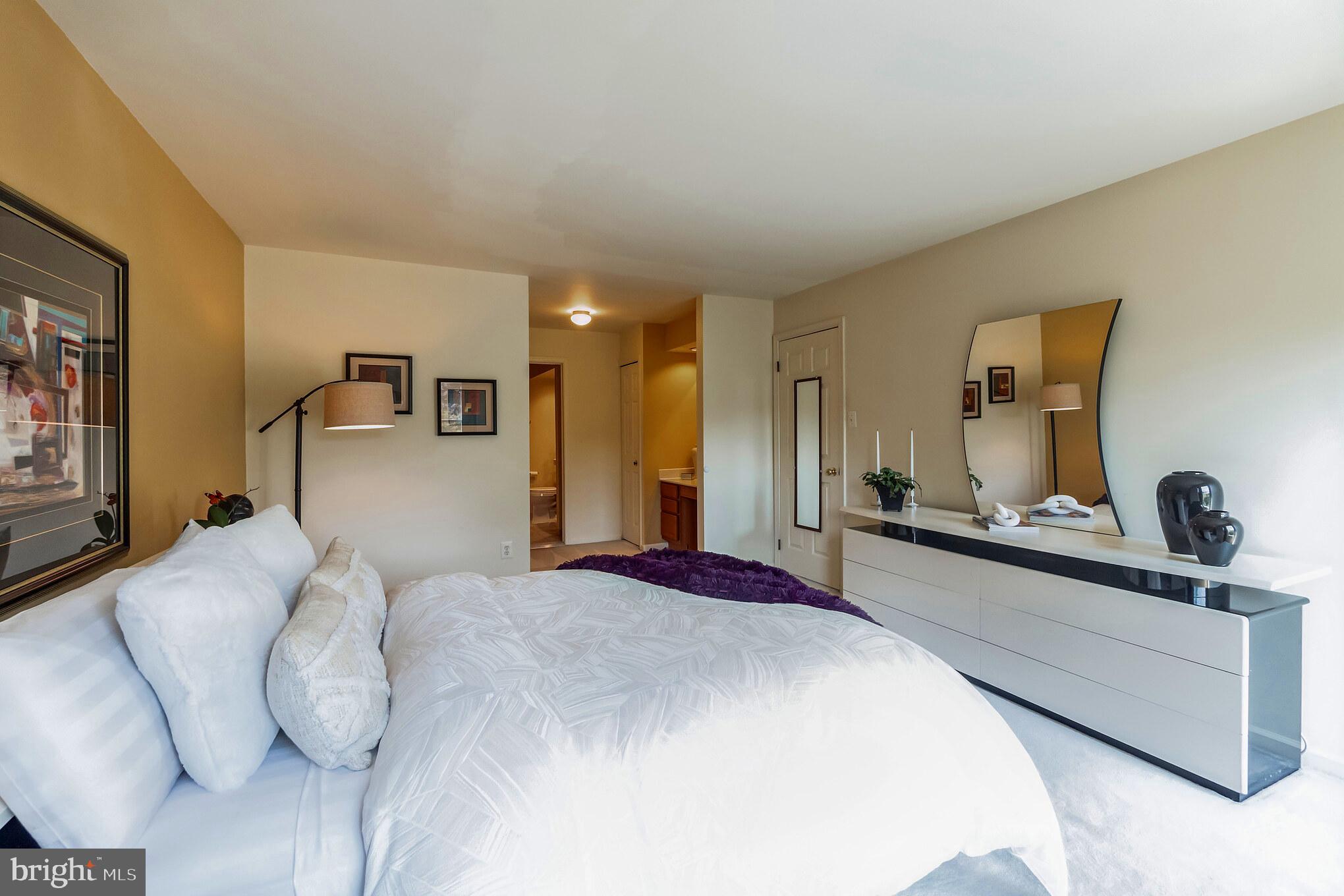 VALLEY MEADE - Residential