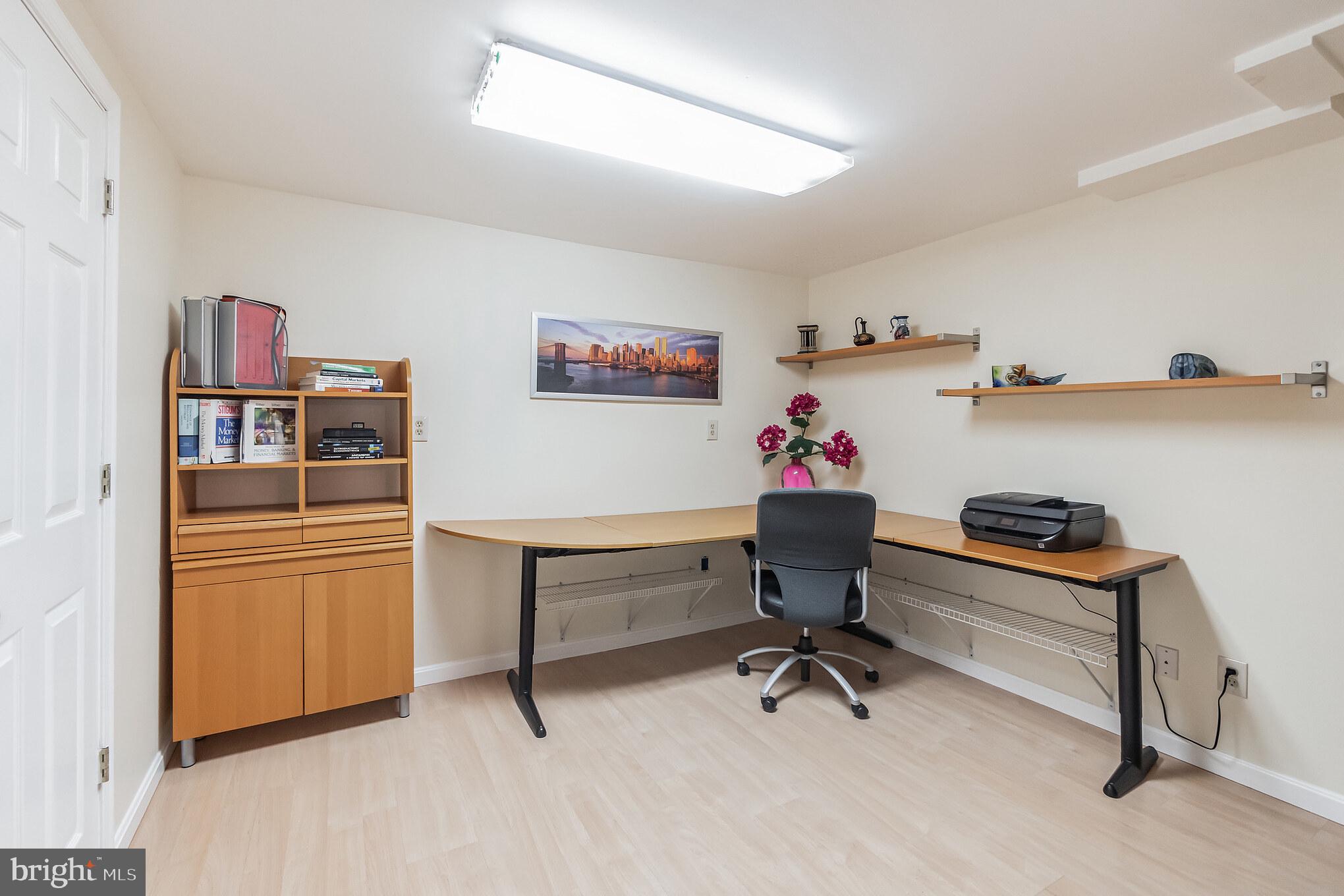 VALLEY MEADE - Residential