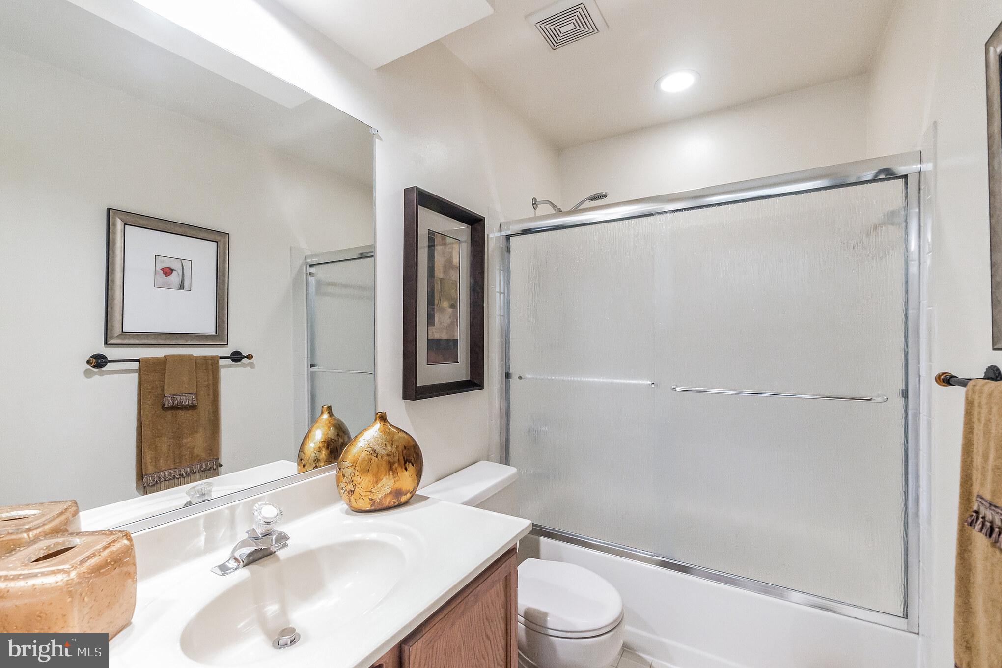 VALLEY MEADE - Residential