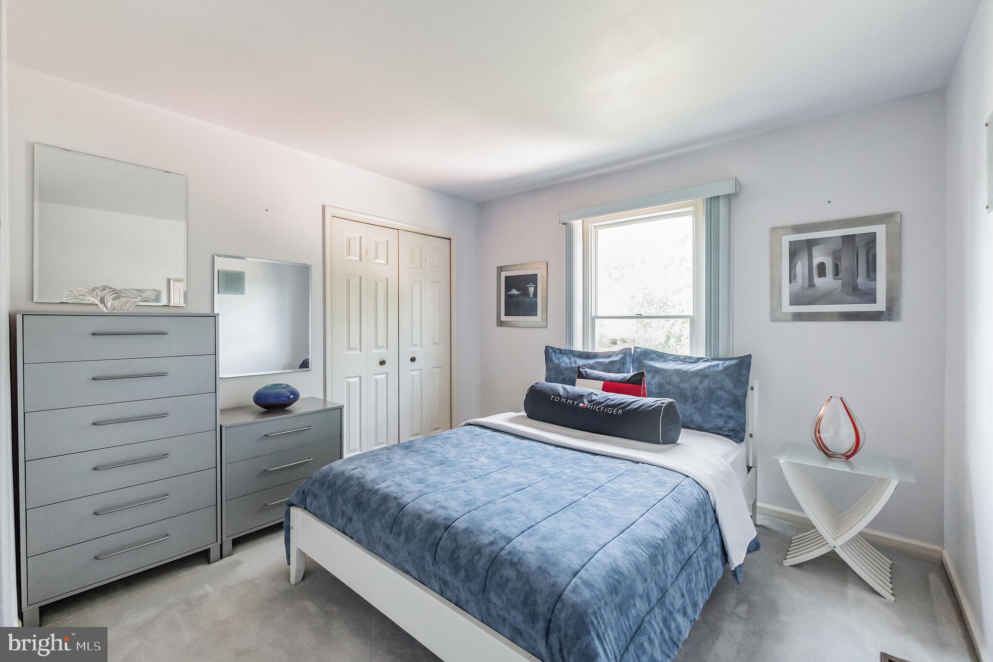 VALLEY MEADE - Residential