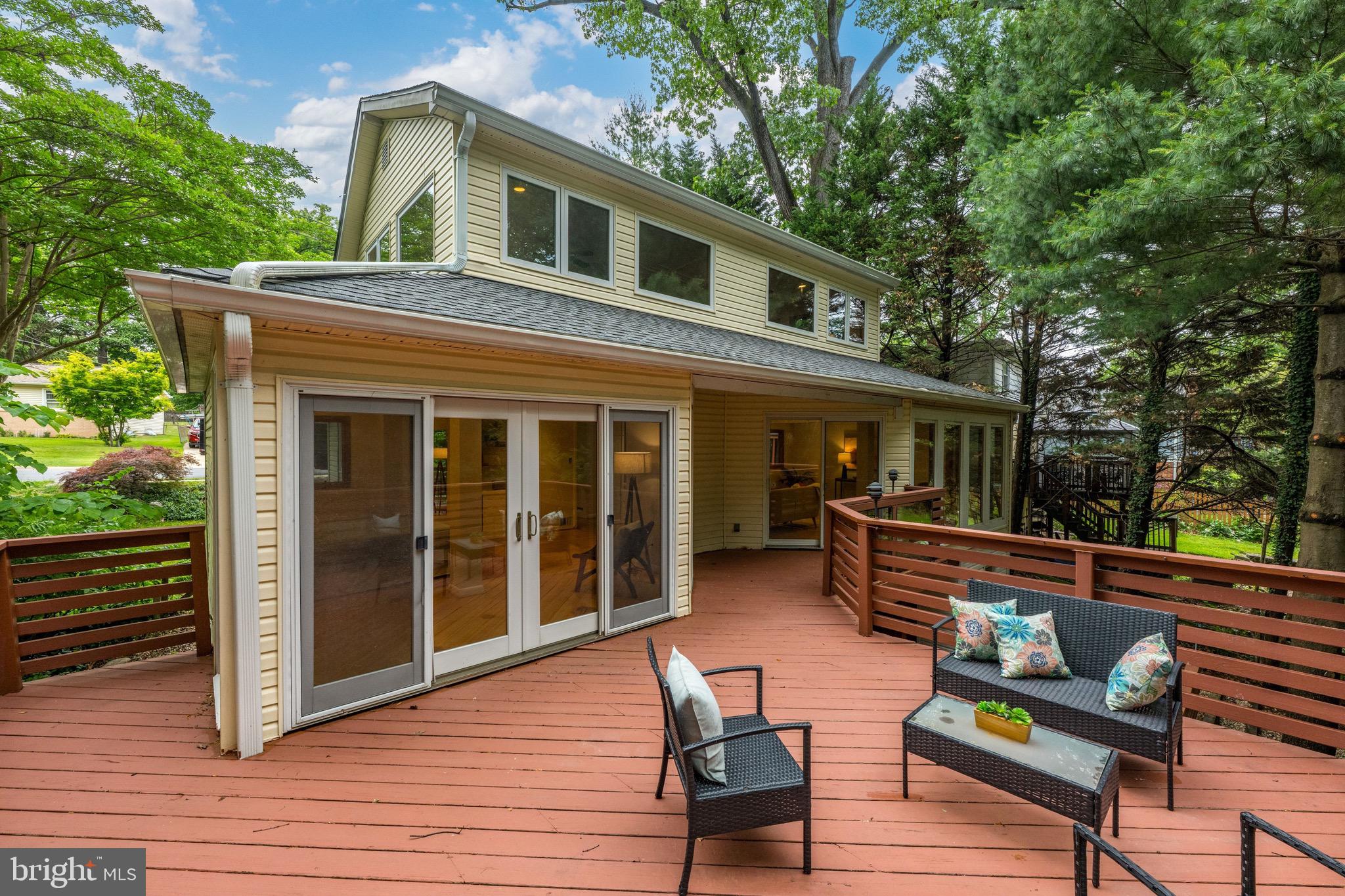 ROCK CREEK PALISADES - Residential