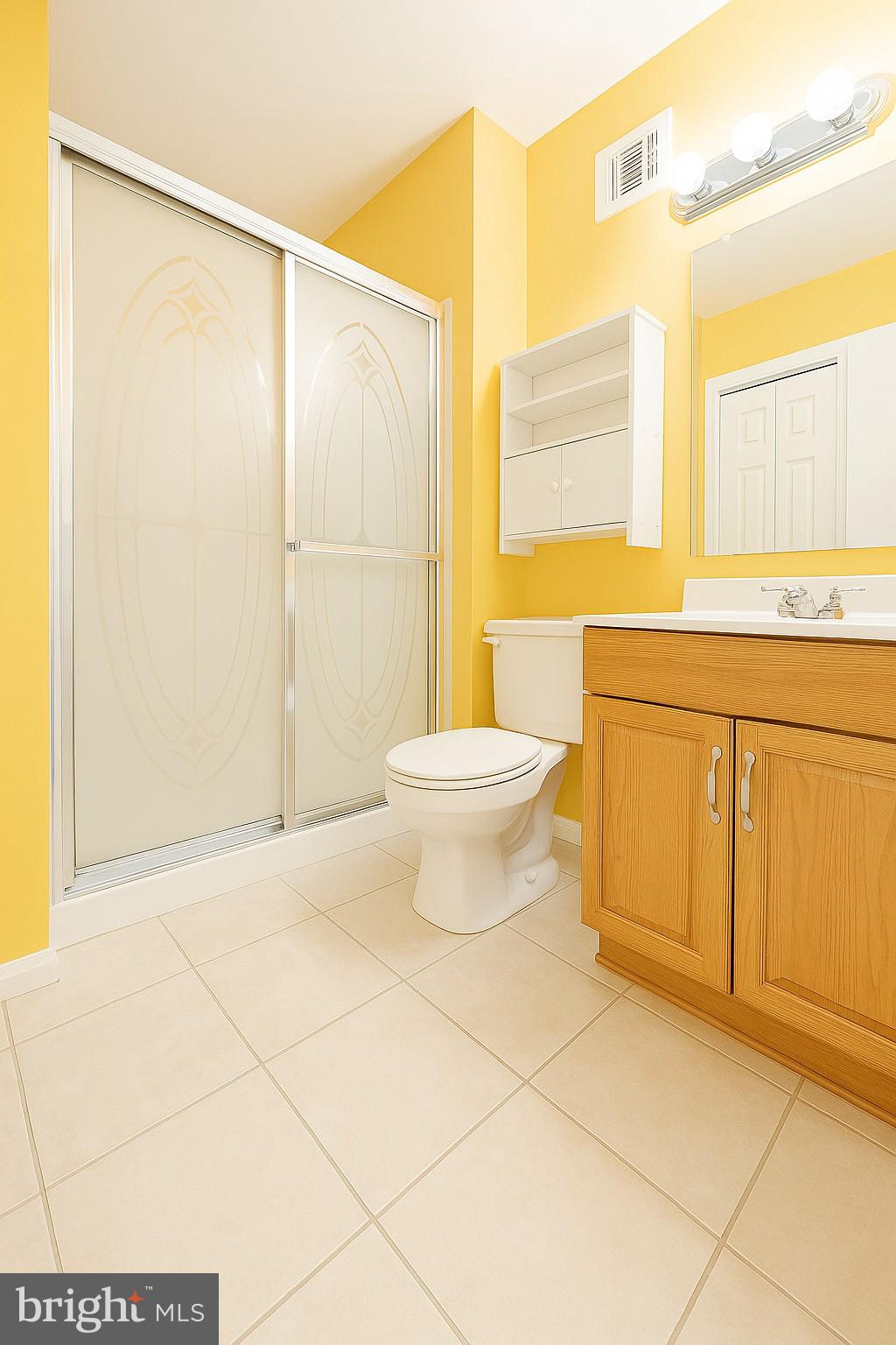 PINEWOOD STATION - Residential Lease