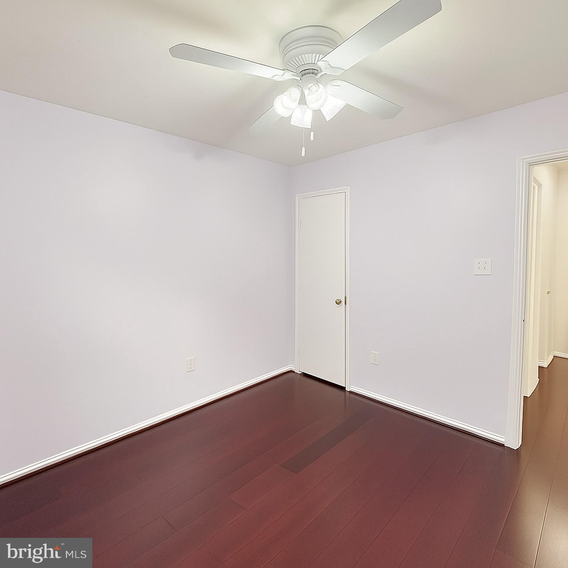 PINEWOOD STATION - Residential Lease