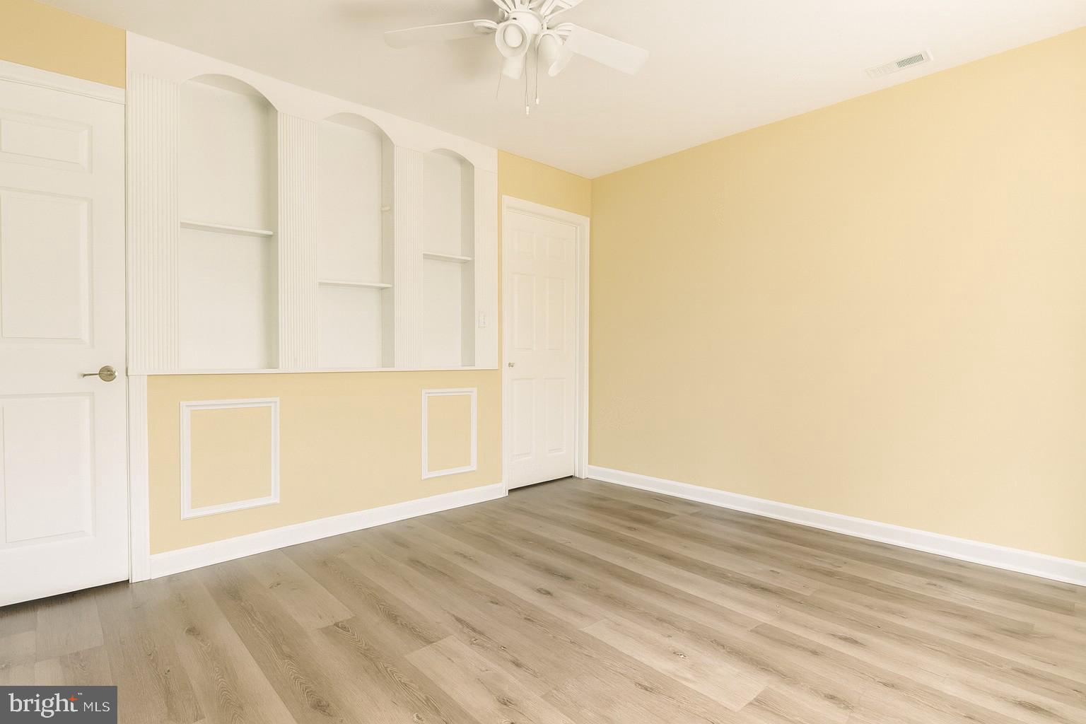 PINEWOOD STATION - Residential Lease