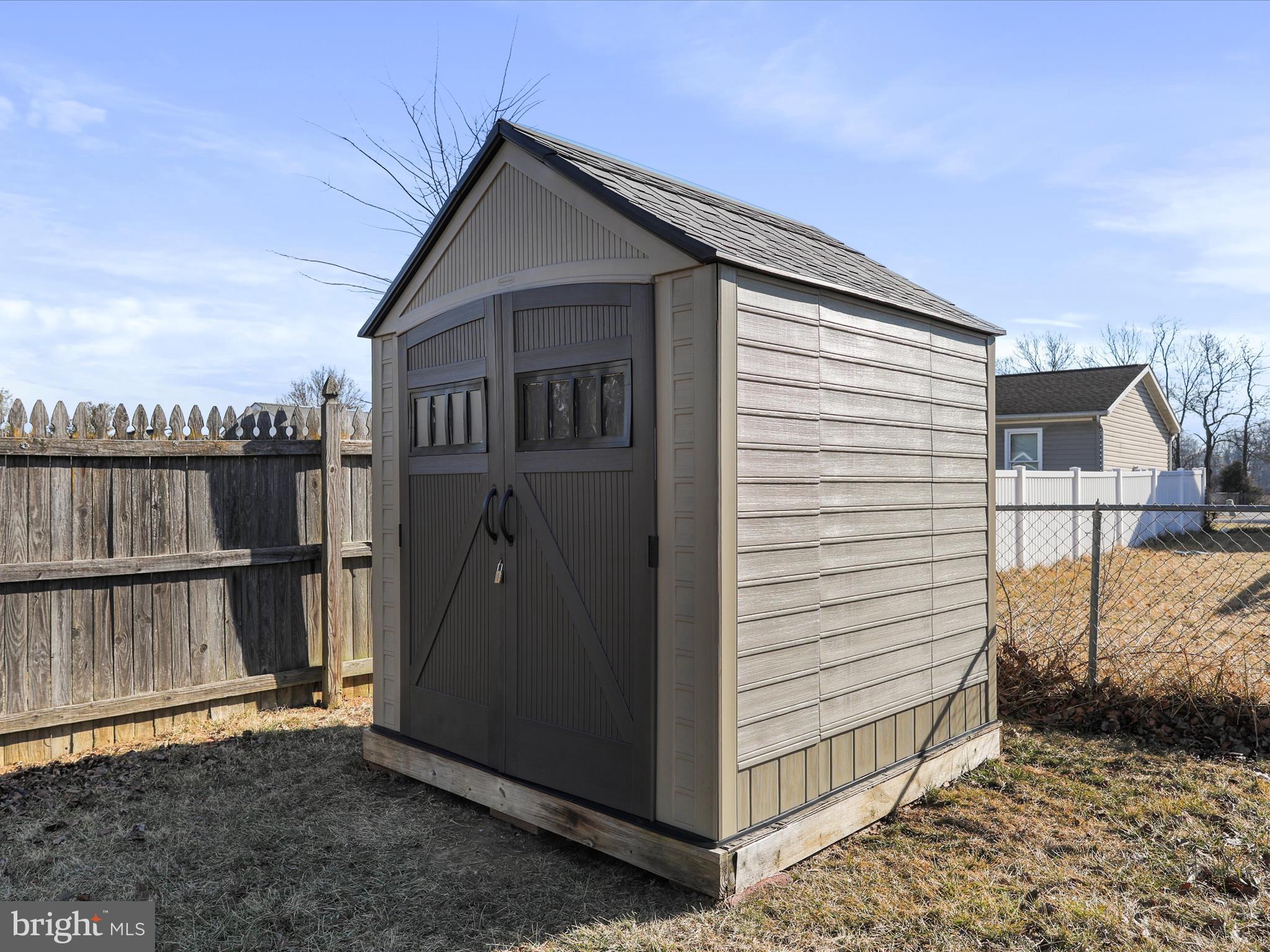 SPRINGFIELD VILLAGE - Residential