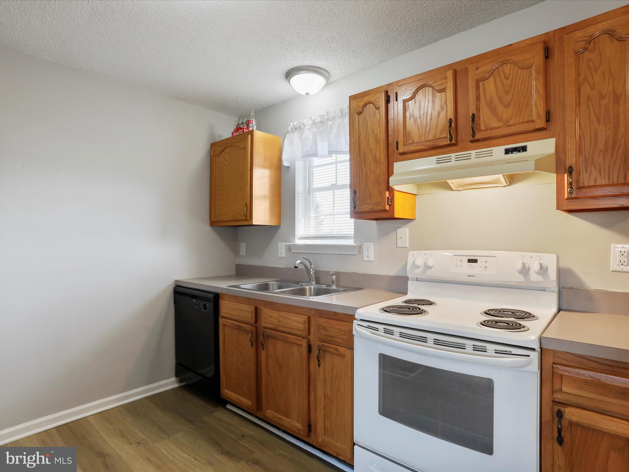 SPRINGFIELD VILLAGE - Residential