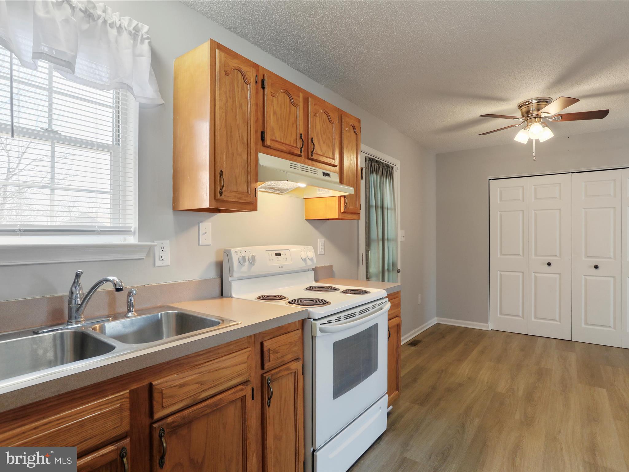 SPRINGFIELD VILLAGE - Residential