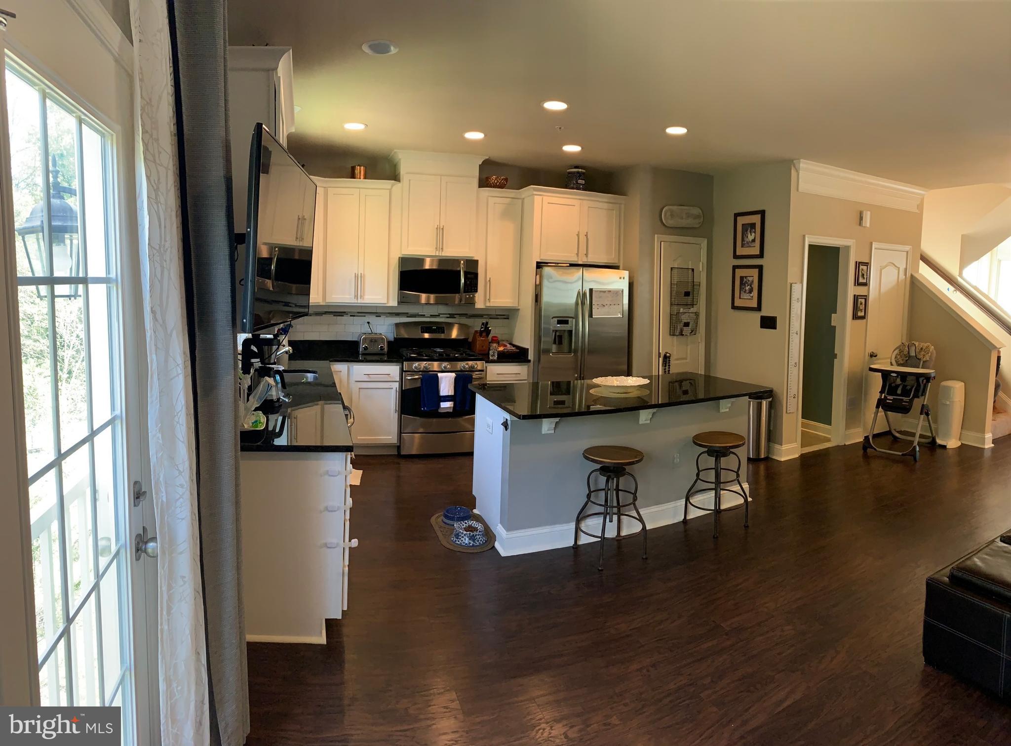 RIVERWALK - Residential Lease