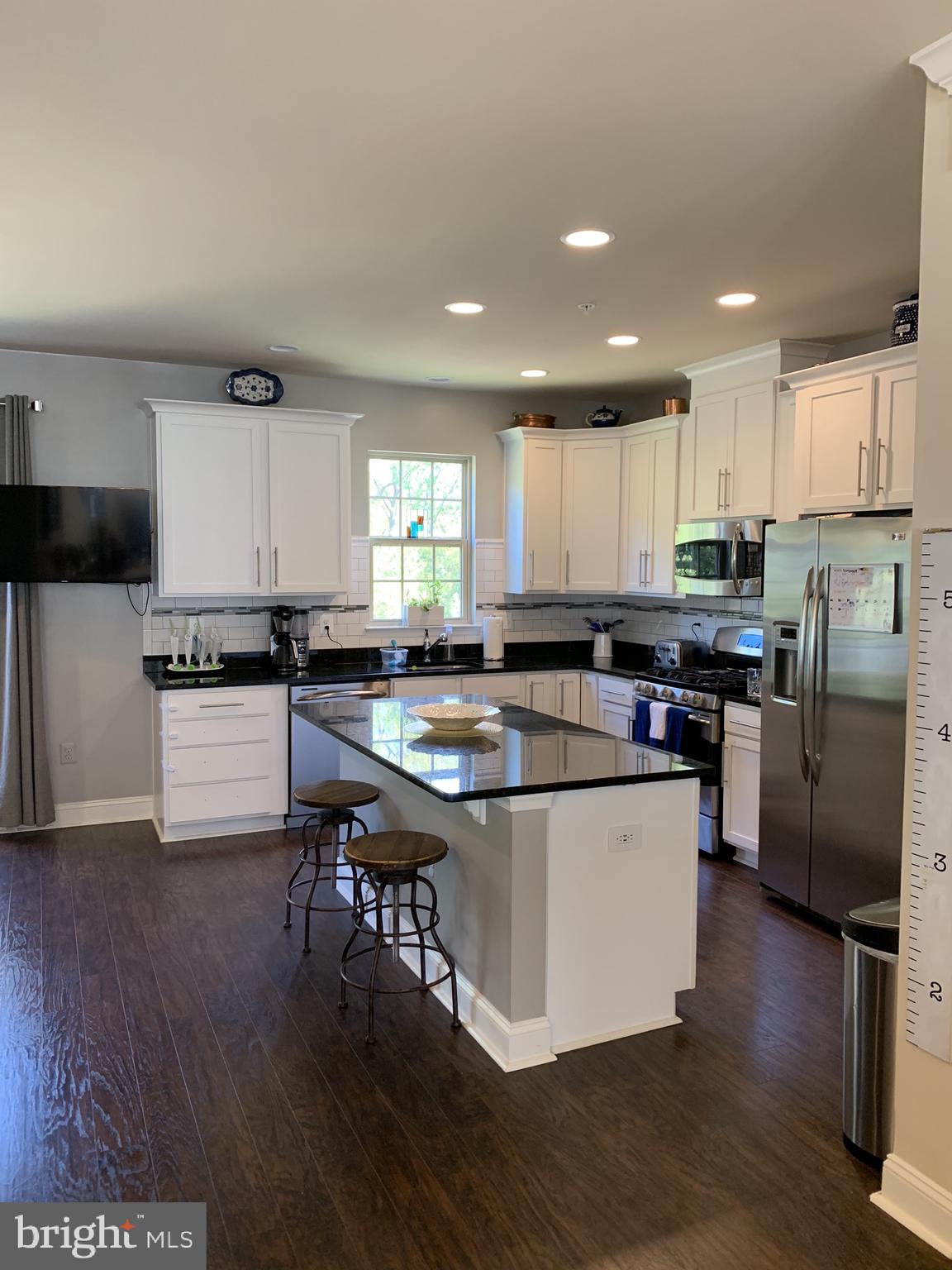 RIVERWALK - Residential Lease