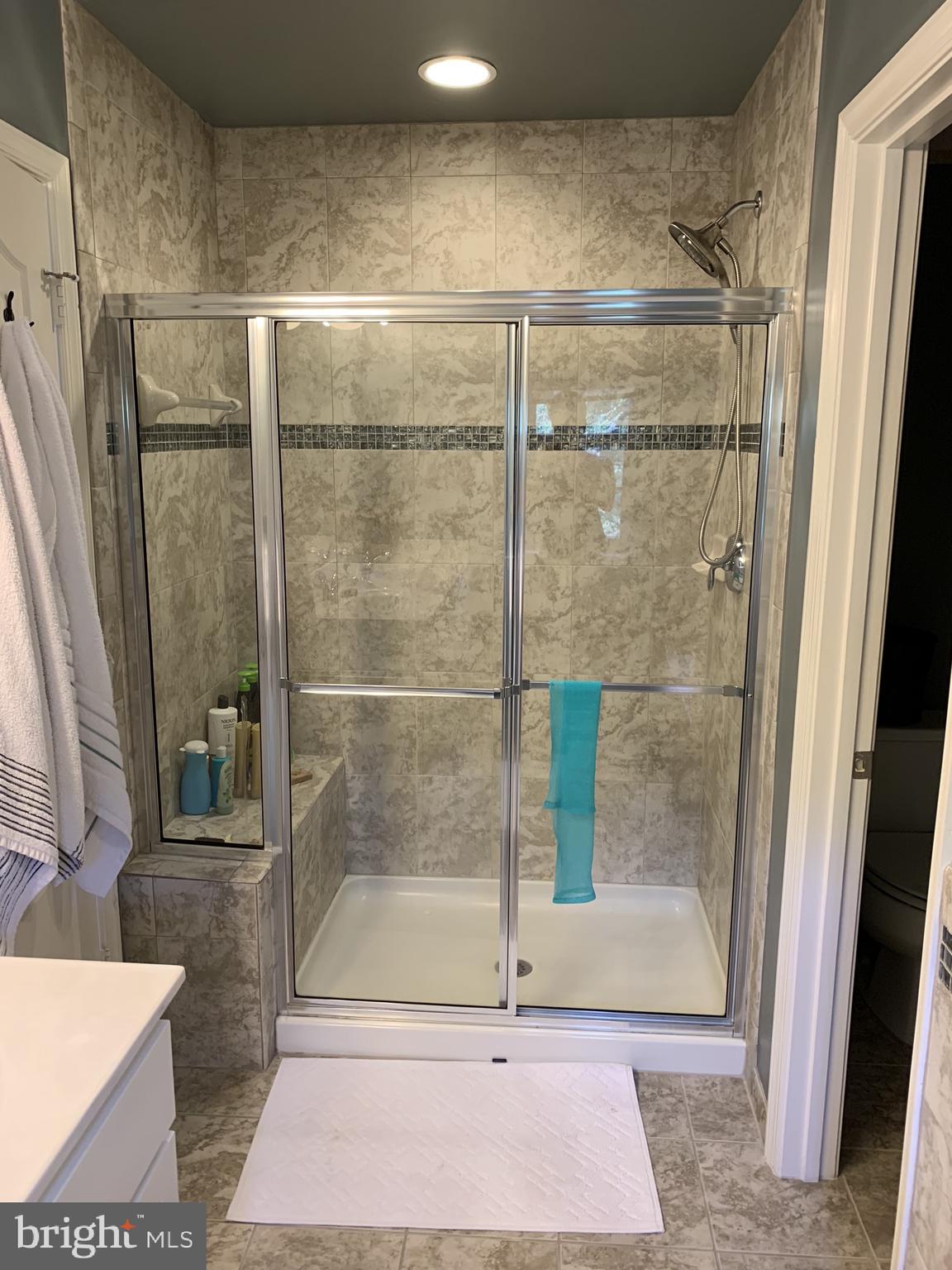 RIVERWALK - Residential Lease