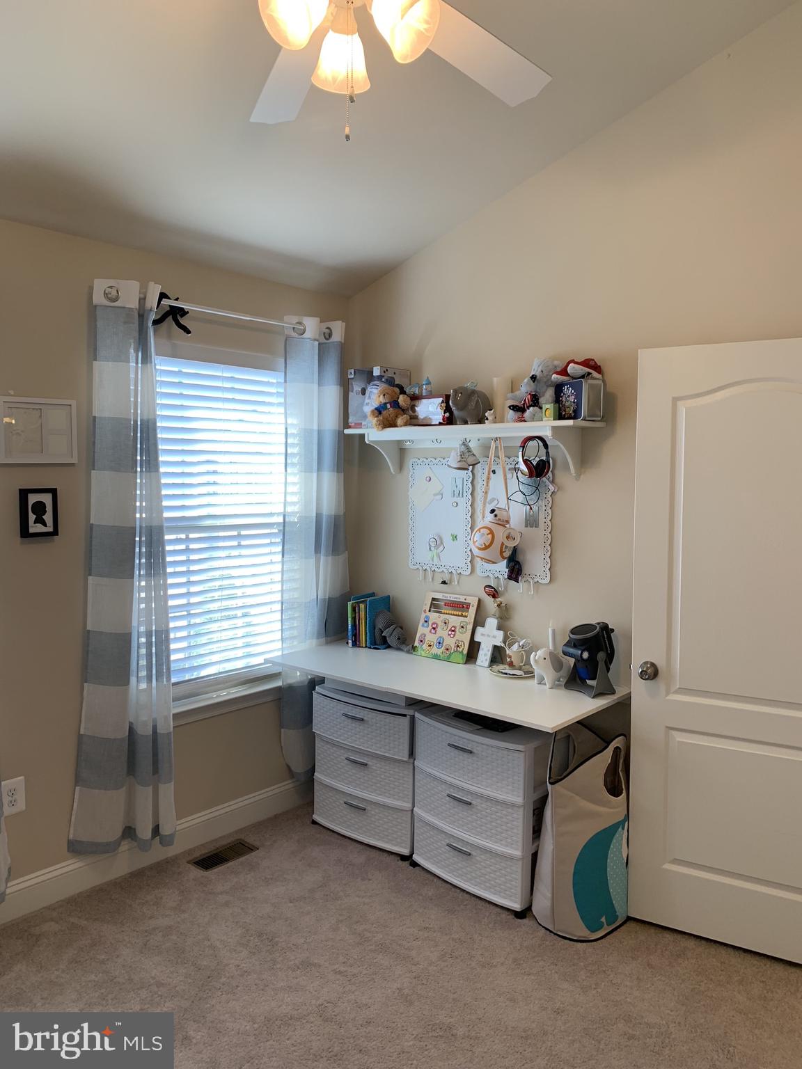 RIVERWALK - Residential Lease