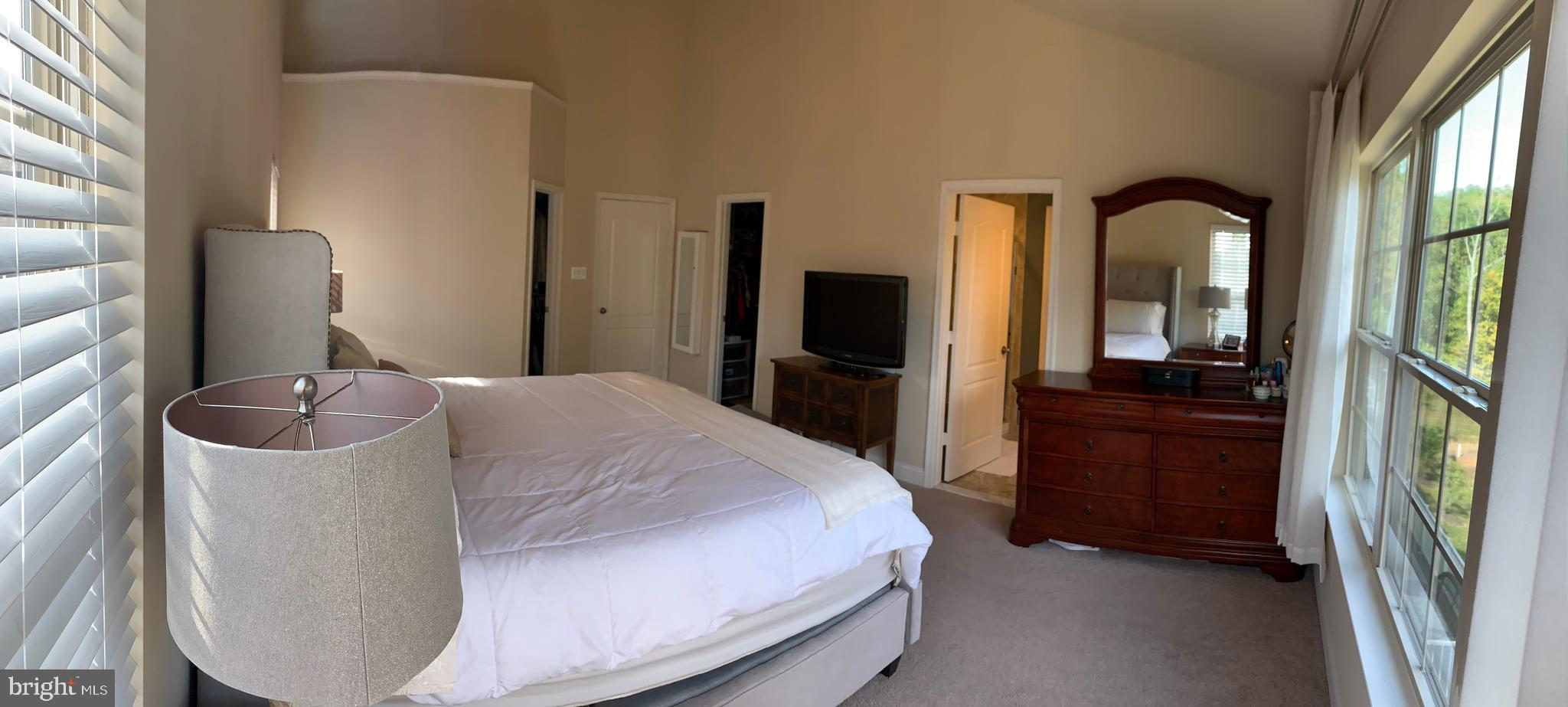 RIVERWALK - Residential Lease