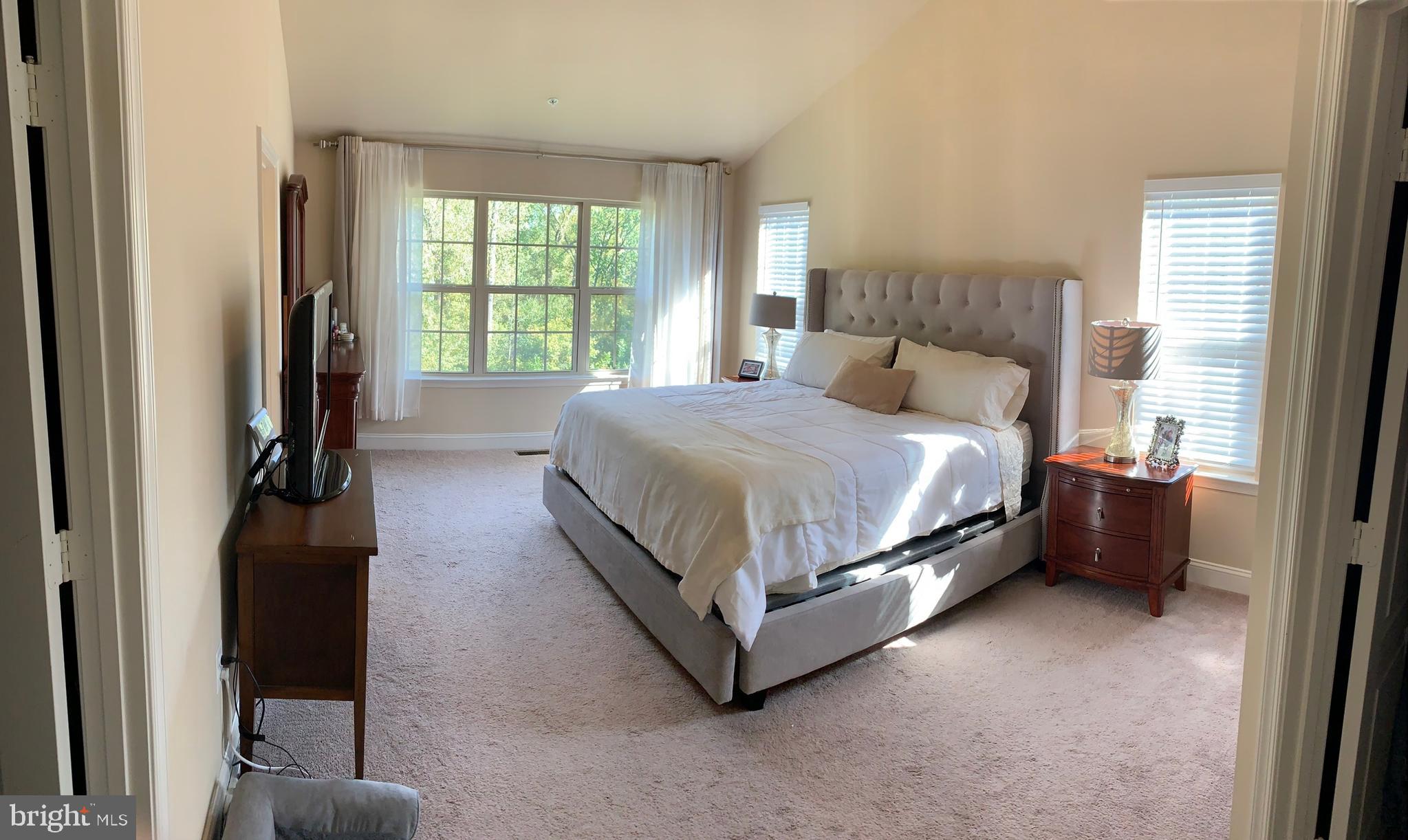 RIVERWALK - Residential Lease