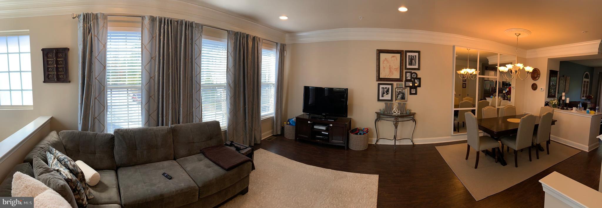 RIVERWALK - Residential Lease