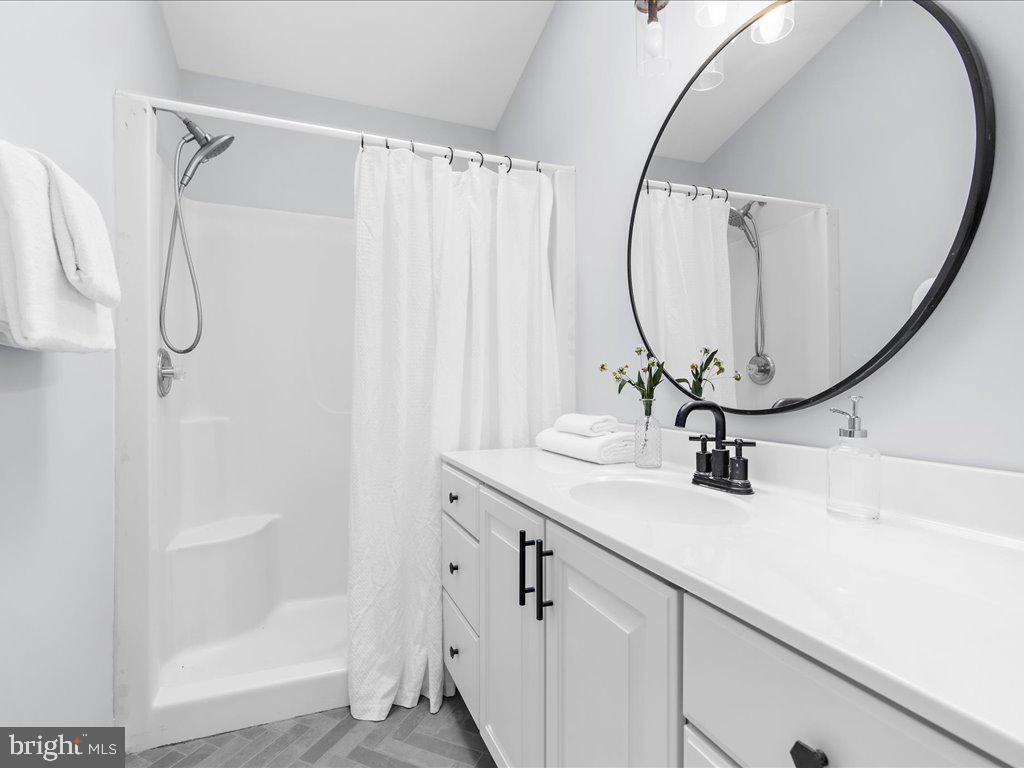 BAYSIDE - Residential