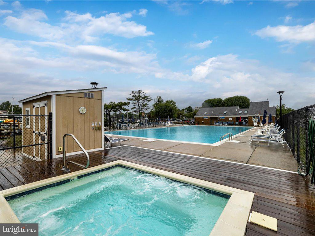 BAYSIDE - Residential