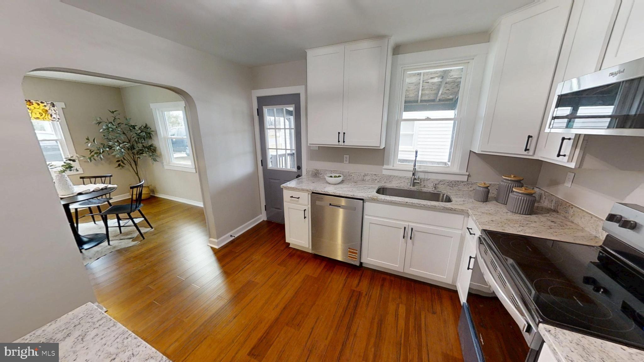 ARUNDEL GARDENS - Residential