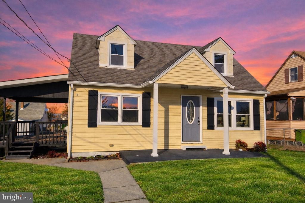 Photo of 308 Holy Cross Road, BALTIMORE, MD 21225 (MLS # MDAA2134752)