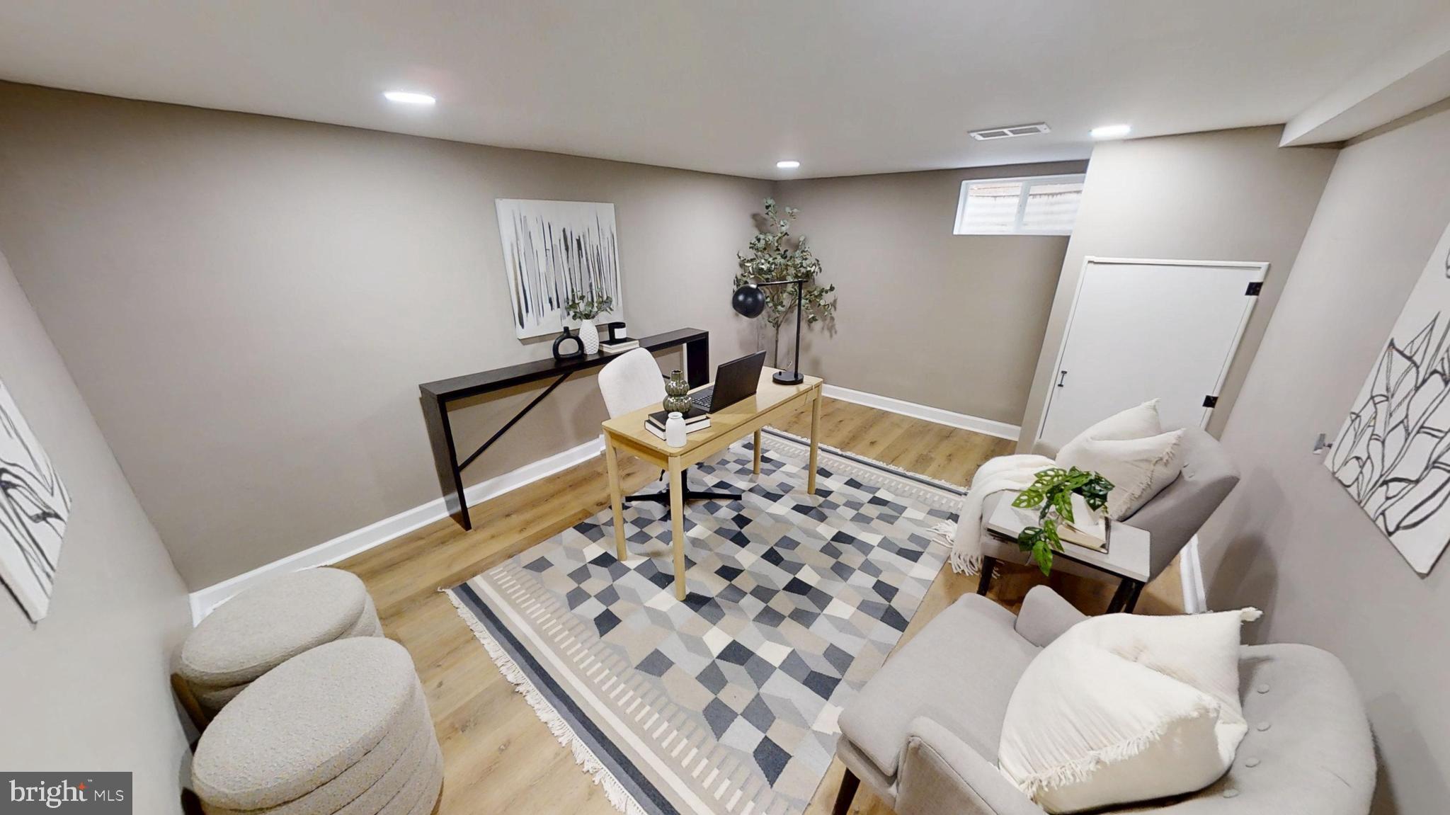 ARUNDEL GARDENS - Residential