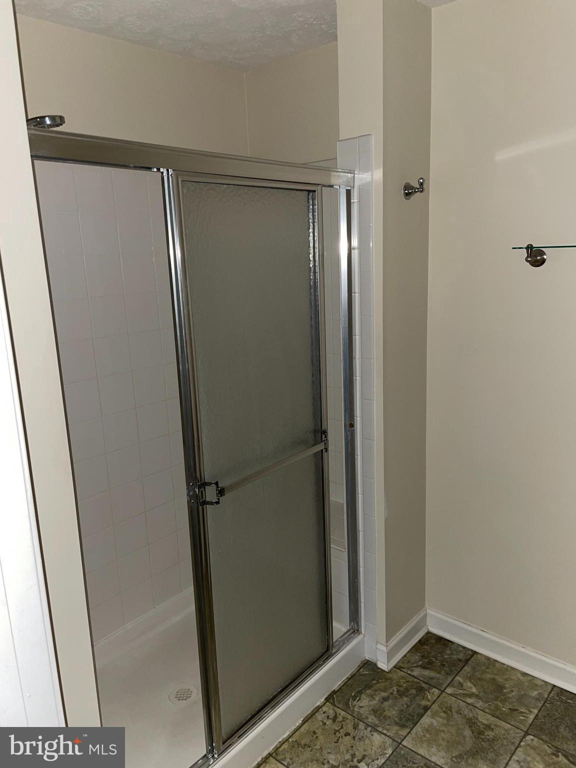 SILVER LAKE - Residential