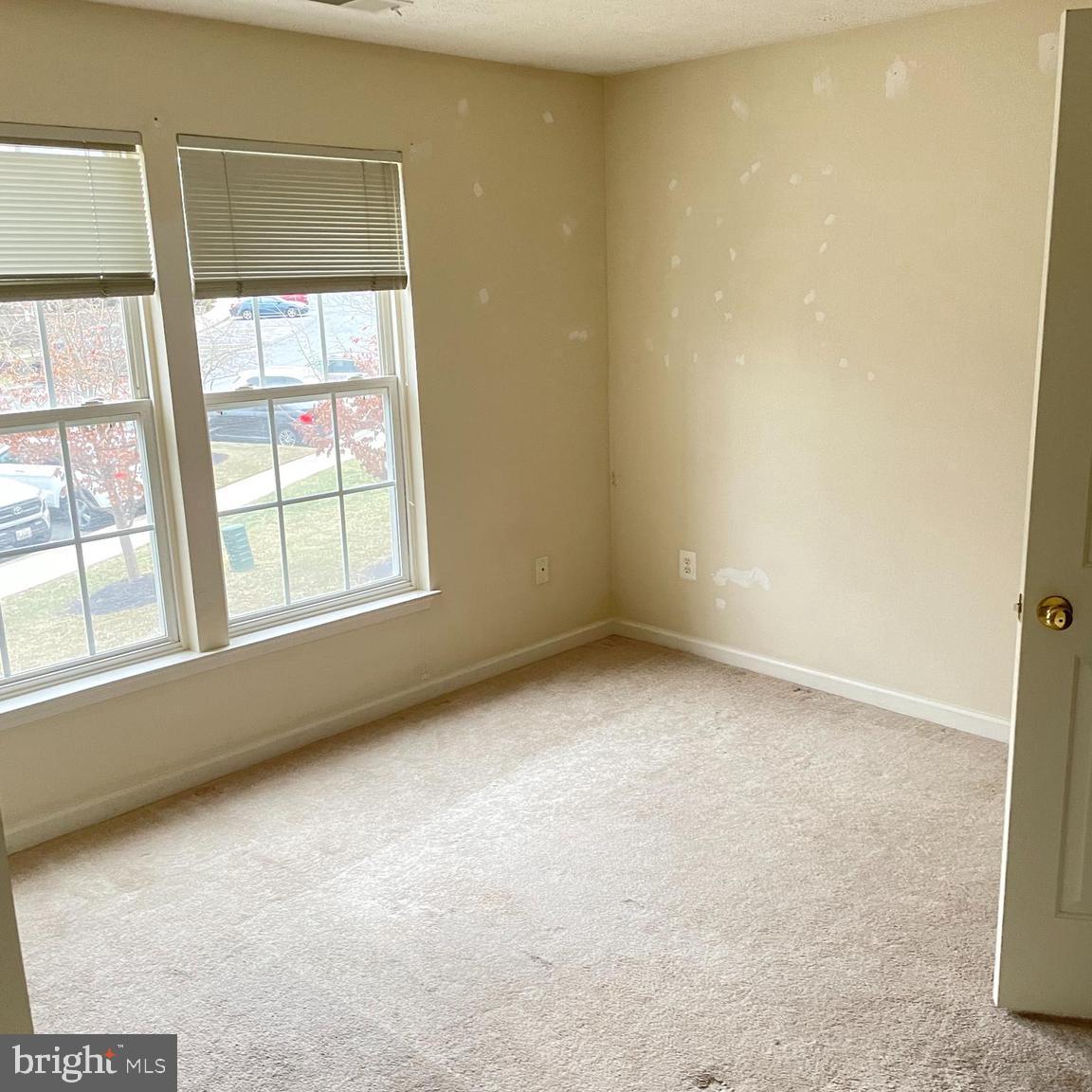 SILVER LAKE - Residential