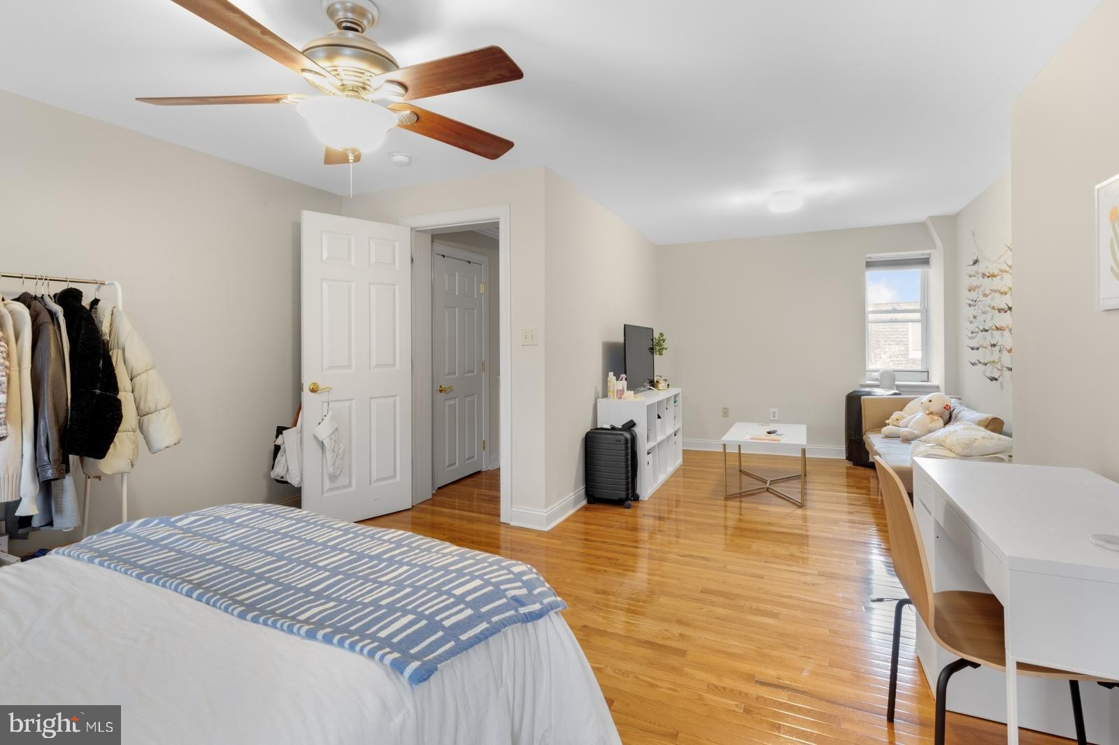 GRADUATE HOSPITAL - Residential Lease