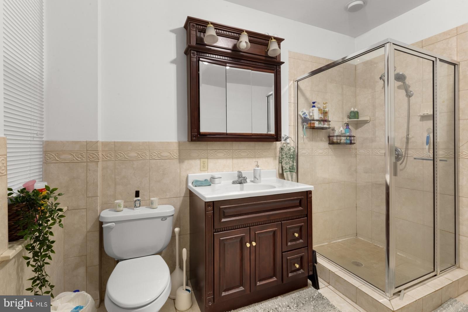 GRADUATE HOSPITAL - Residential Lease