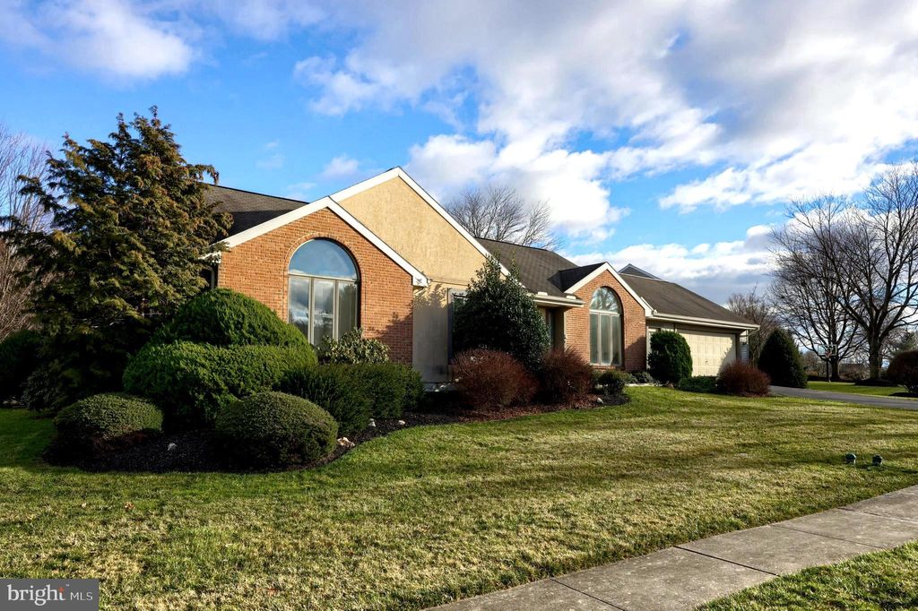 Photo of 94 Magnolia Drive, Leola, PA 17540 (MLS # PALA2046324)