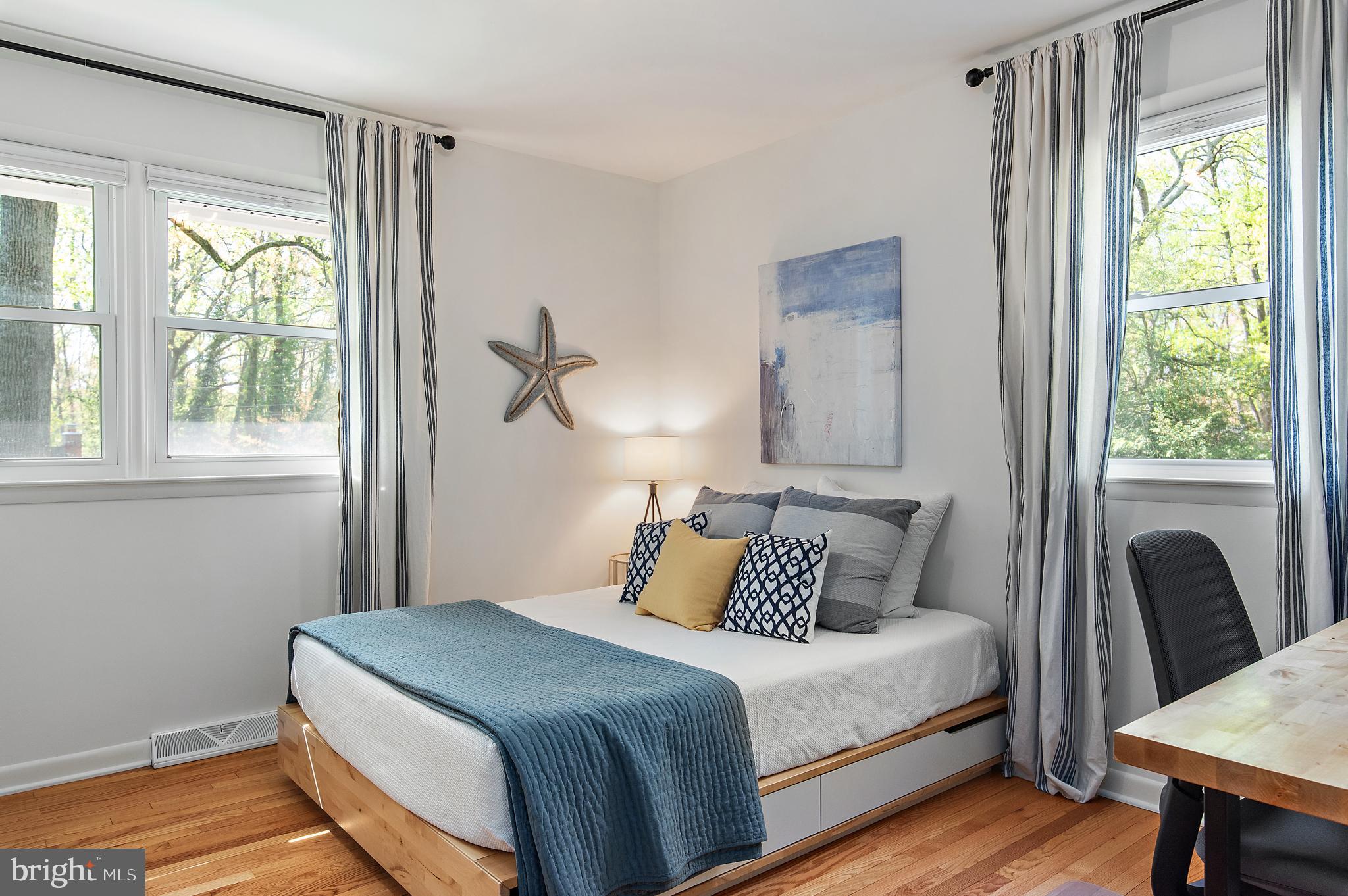 ANNAPOLIS ROADS - Residential