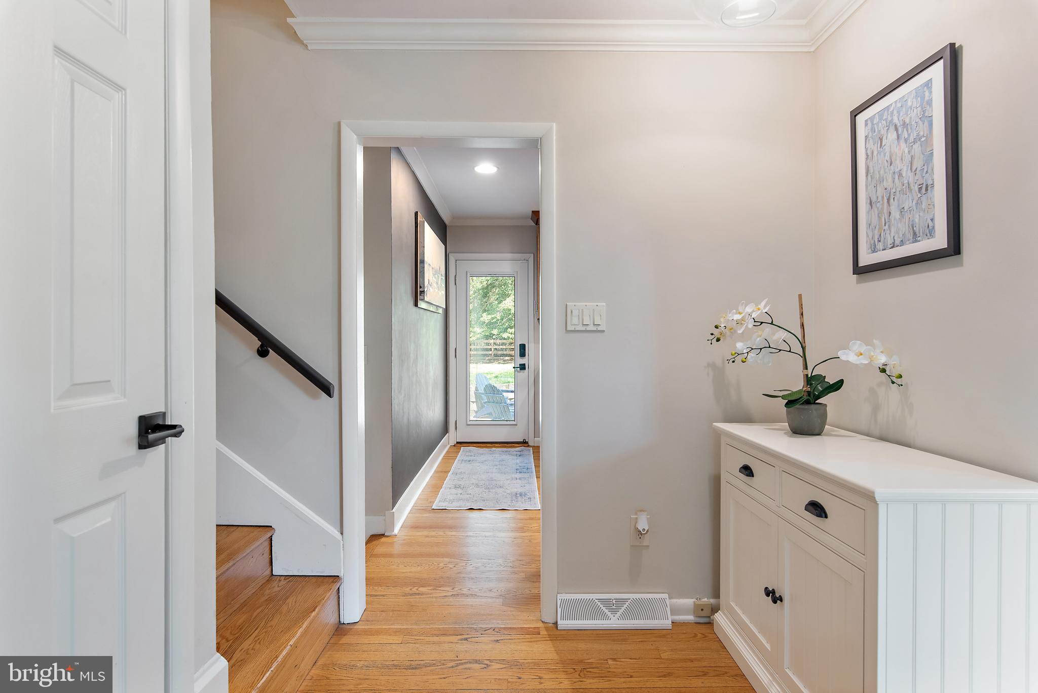ANNAPOLIS ROADS - Residential