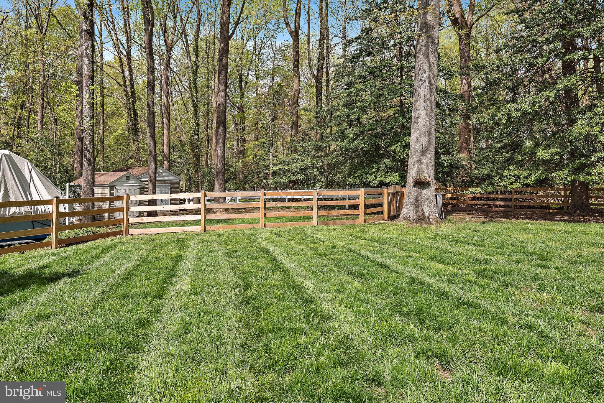 ANNAPOLIS ROADS - Residential