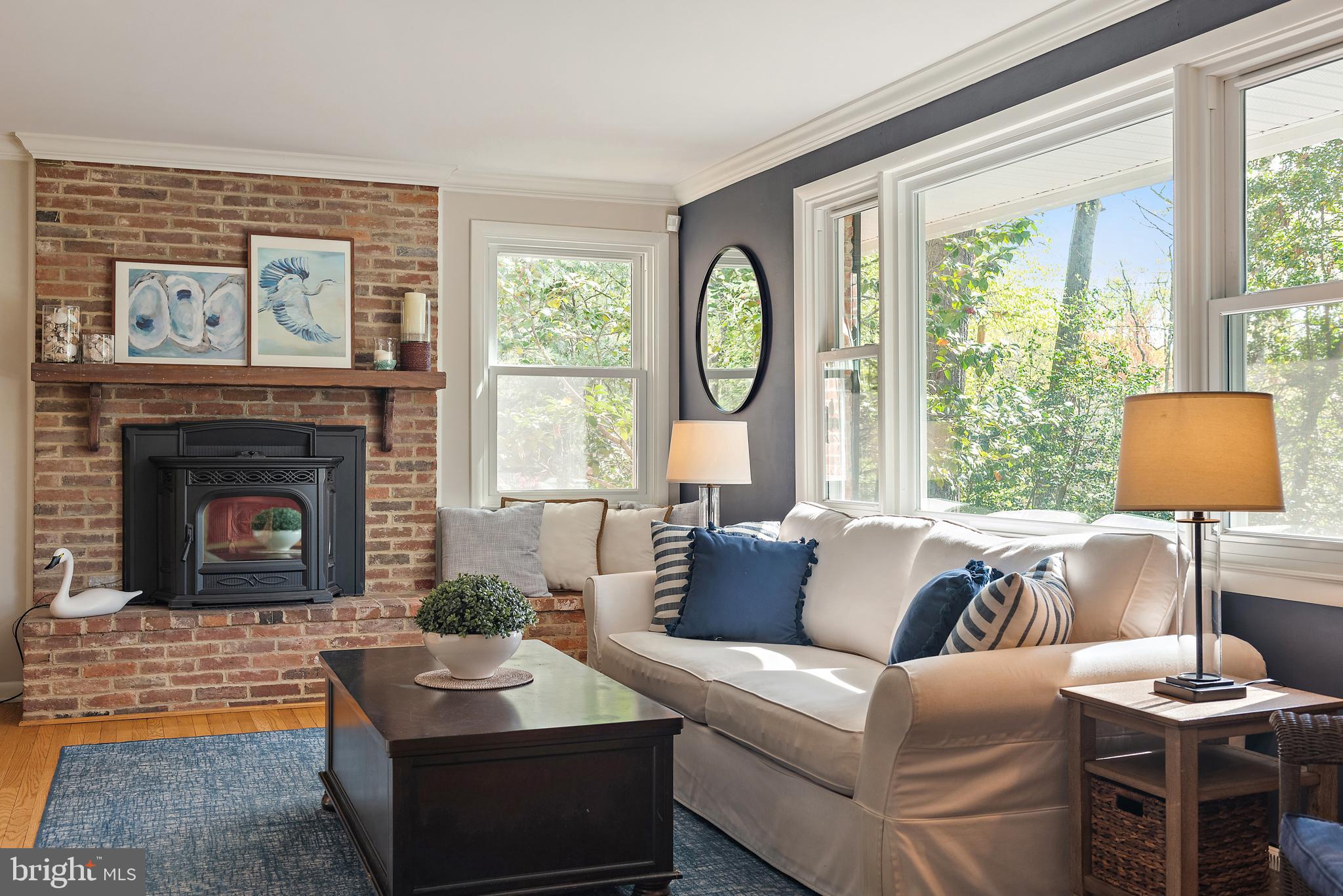 ANNAPOLIS ROADS - Residential