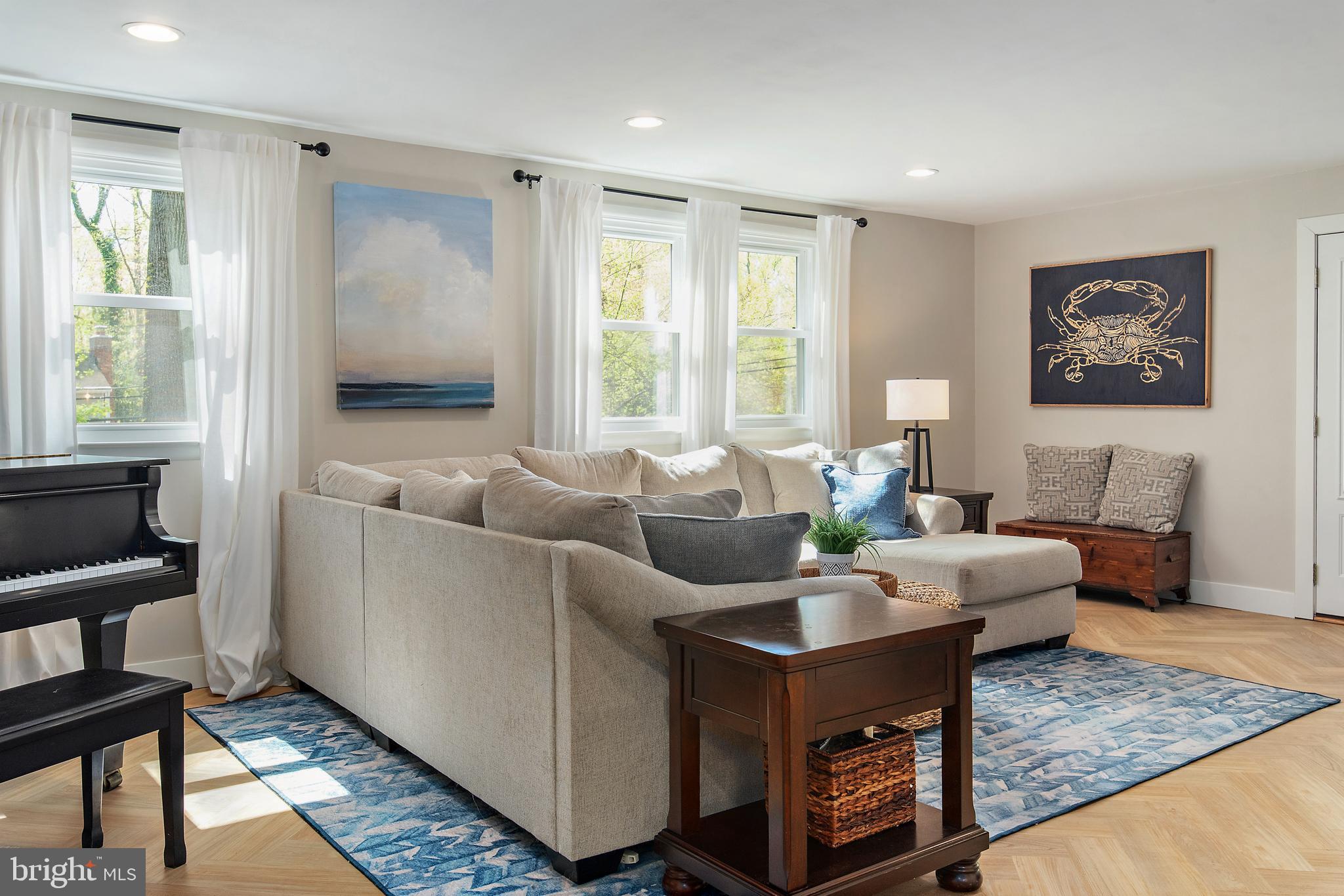 ANNAPOLIS ROADS - Residential