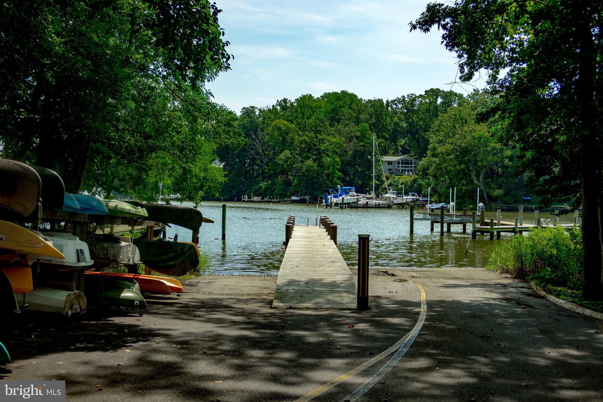 ANNAPOLIS ROADS - Residential