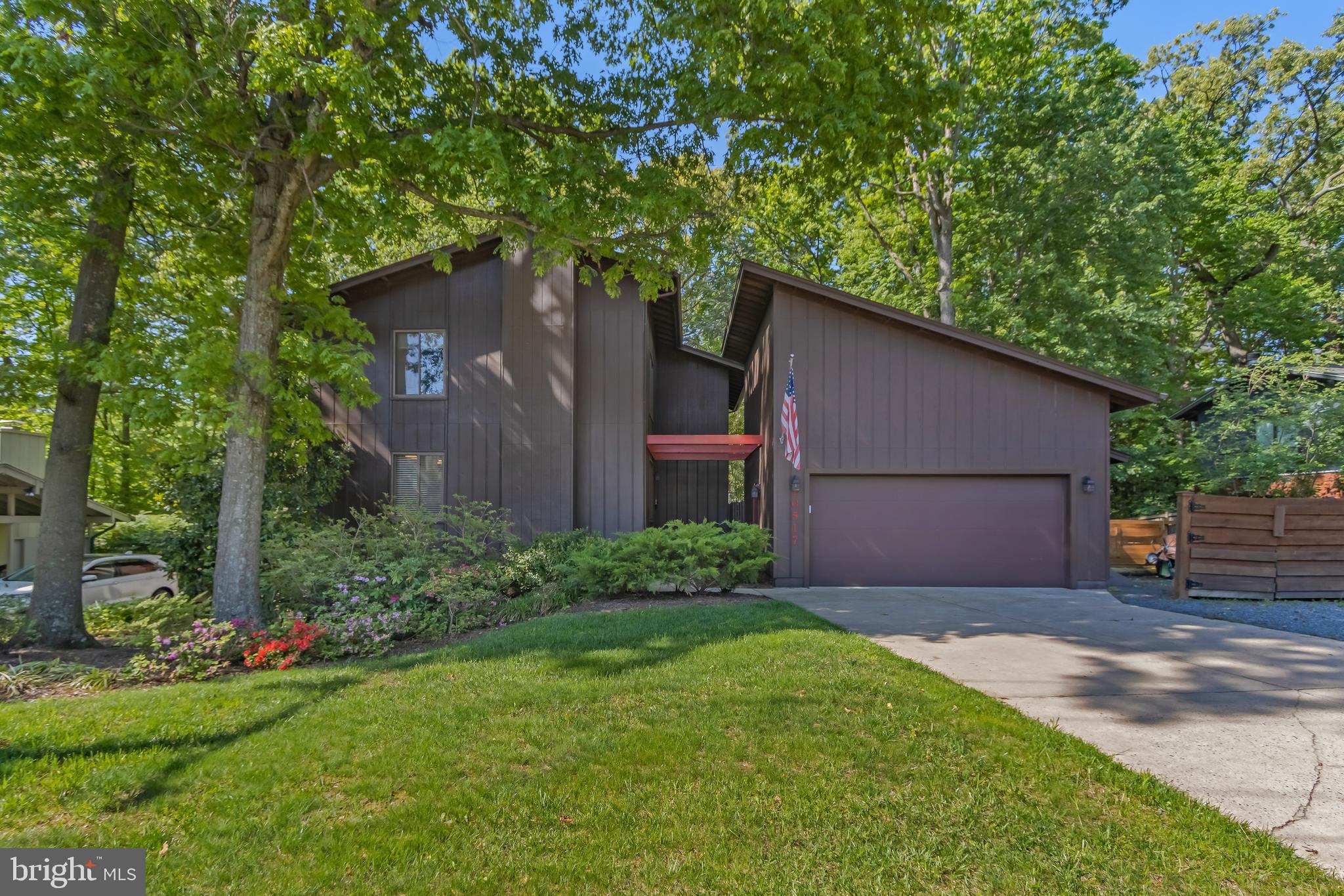 BONNIE BRAE - Residential Lease