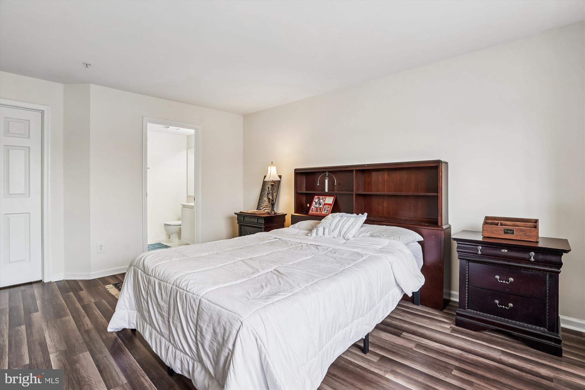 STRATFORD CONDOS - Residential