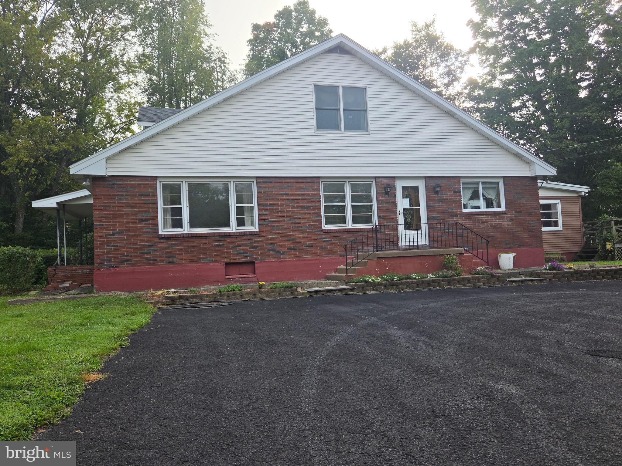 2115 W MAIN STREET